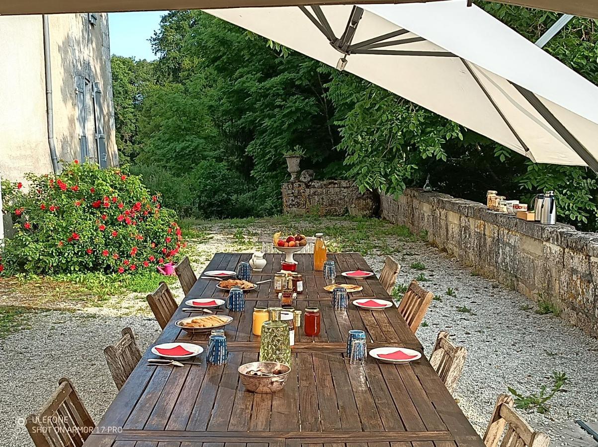 Chateau De La Combe Puyrenier Exterior foto